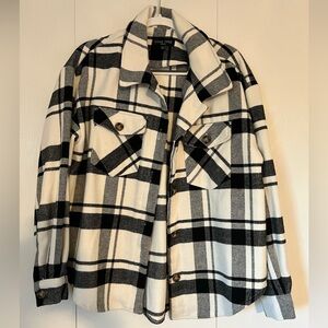 Love Tree Women's Plaid Utility Jacket in Black and Cream